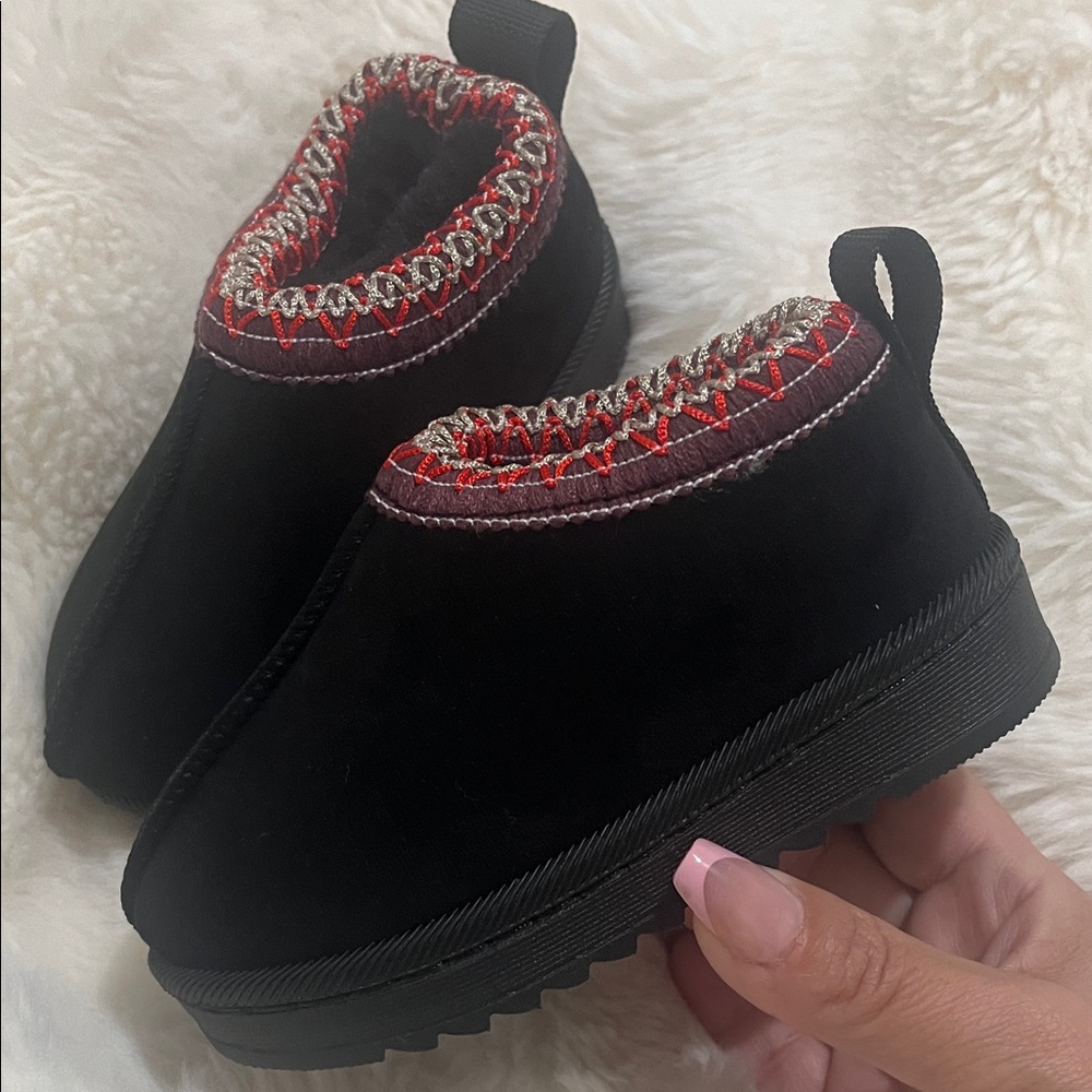 Black Suede Slip-On Shoes with Red Embroidery